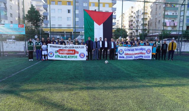 Diyarbakır'da 'Gazze Kardeşlik Futbol Turnuvası' başladı