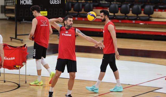 Gaziantep Gençlikspor, Efeler Ligi'nde kalıcı olmak istiyor