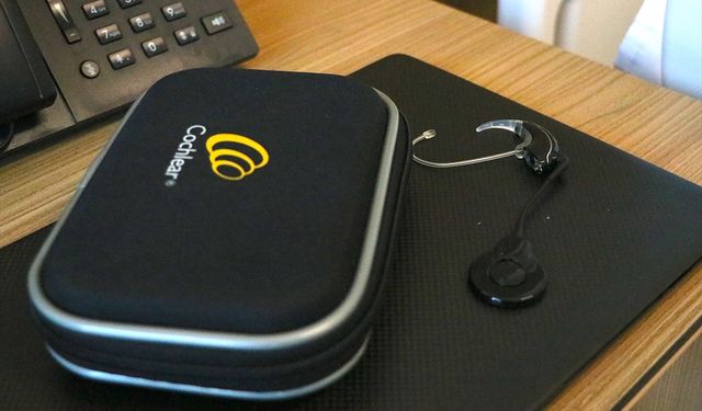 Gaziantep’te 13 aylık Hamza Tuğra, implantla ilk kez duydu