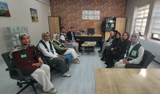 Karaköprü Kaymakamından Yeşilay'a Ziyaret