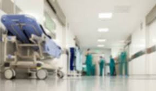 Sağlıkta yeni dönem: Lisanslar açık artırma ile verilecek