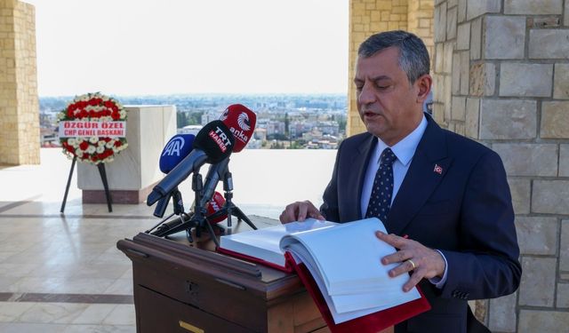 Özgür Özel, Rauf Raif Denktaş'ı andı