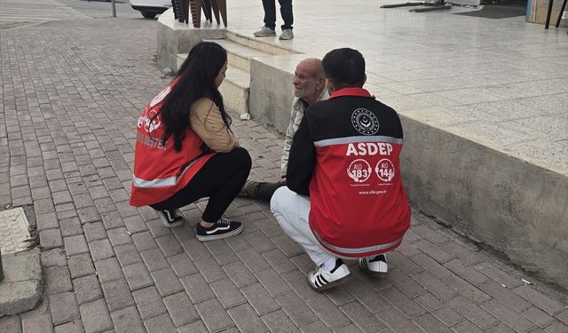 Valilikten bakıma muhtaç yaşlı adama destek