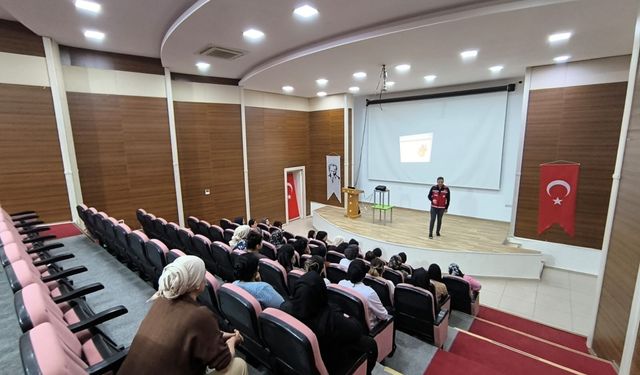 Silopi'de 'Okul Hayatı ve Çocuk' eğitimi