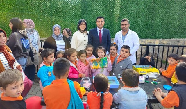 Tut’ta “Ebru ile Kardeşliğimizi Suya İşliyoruz” Etkinliği