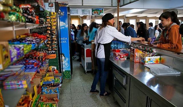 Yurt kantin ve yemeklerine indirim zorunluluğu