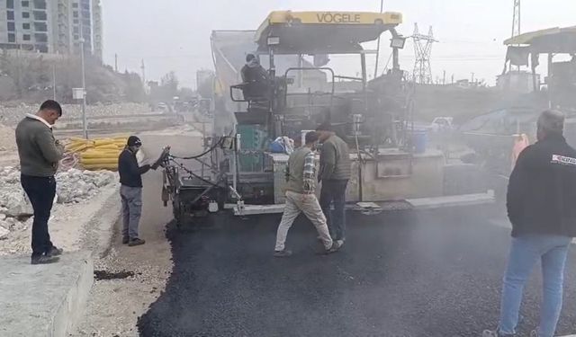 Adıyaman Eğriçay Köprüsü'nde Asfalt Serimi Başladı