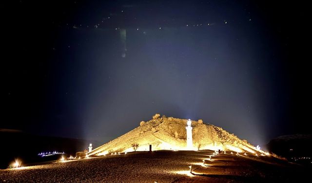 Tarihi ve turistik Karakuş Tümülüsü aydınlatıldı!...