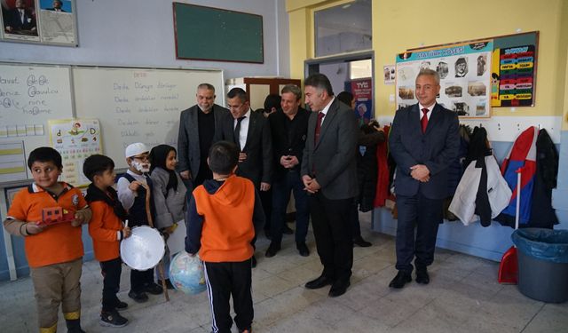 Batman Üniversitesi Rektörü öğrencilerle bir araya geldi