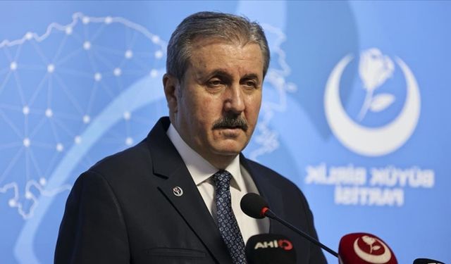 Destici'den 'kadın üniversitesi ve hastaneleri' çağrısı