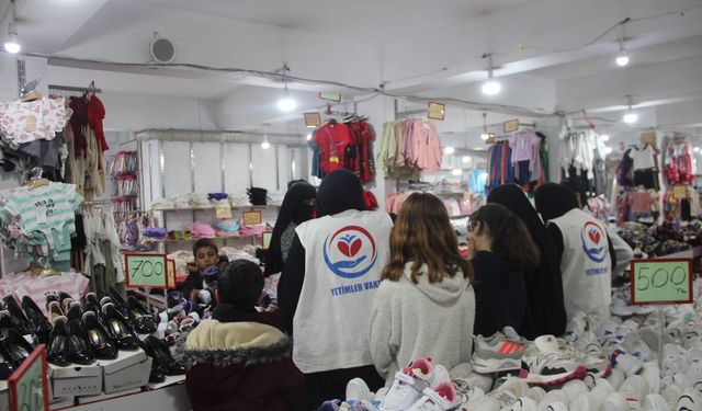 Cizre’de yetim çocuklara bot ve mont desteği