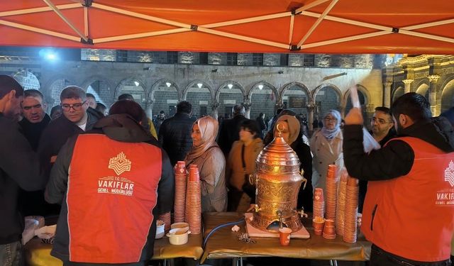 Diyarbakır ve çevresinde kandil ikramında bulunuldu