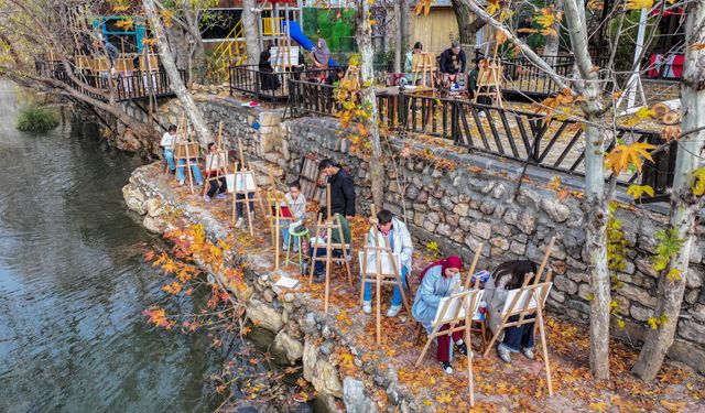Diyarbakır’da öğrenciler tarihi mekânları resmediyor