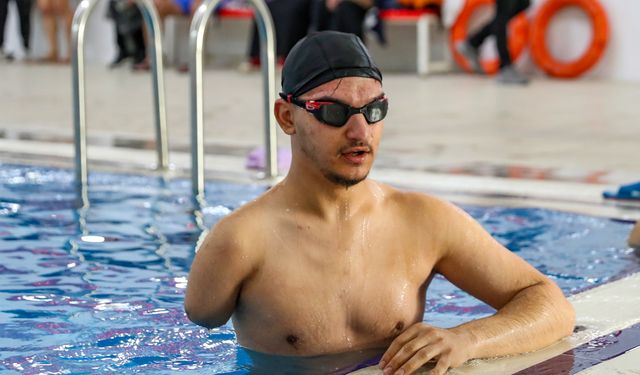 Kol ve bacağını kaybetti, yüzme ve karateyle yaşama bağlandı