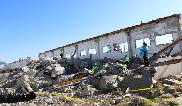 Kilis'te uygulamalı deprem tatbikatı yapıldı