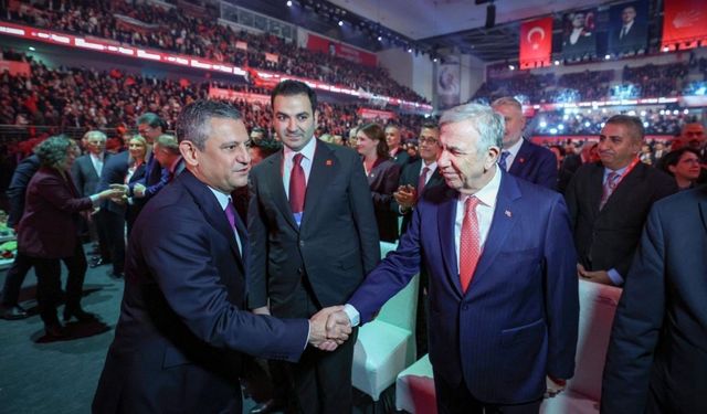 Özgür Özel: 'İmamoğlu'nun adaylığında ısrarcıyız'