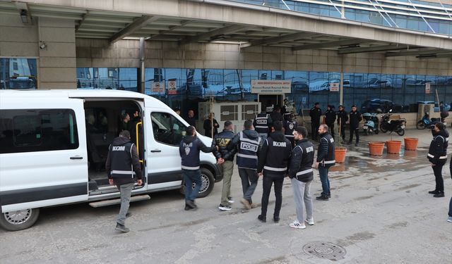 Resmi belgede sahtecilik ve rüşvetten 30 şüpheli Adliyede