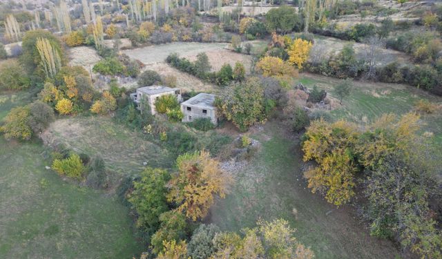 Uludere'nin sonbahar renkleri dronla görüntülendi