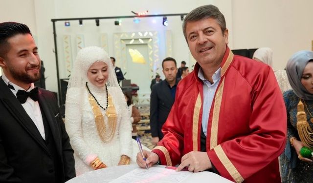 Adıyaman’da 2025 Yılında 2 Bin 90 Nikâh Kıyıldı