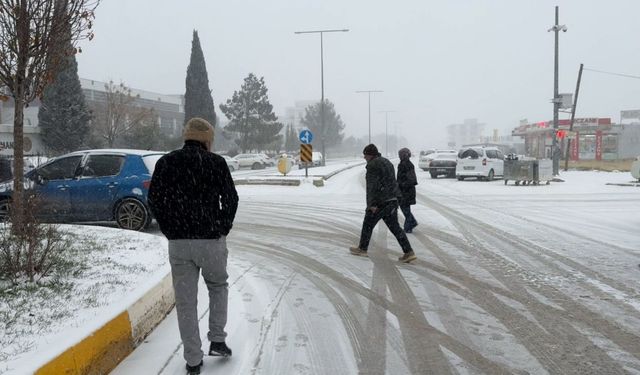Adıyaman'da buzlanma nedeniyle eğitime 1 gün ara