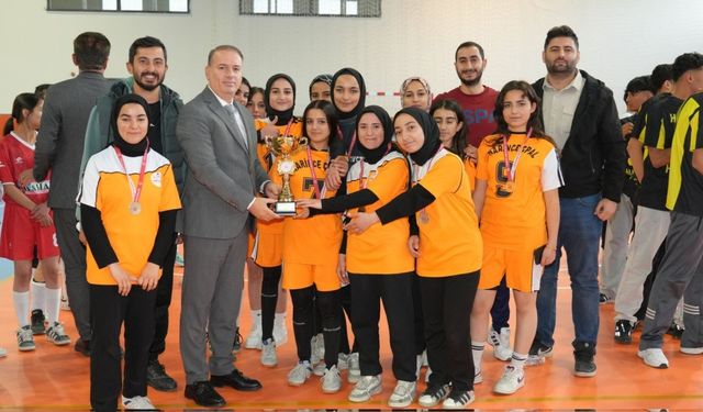 Adıyaman'da okul sporları futsal finalleri tamamlandı