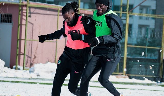 Amed SF'de Erzurumspor FK maçı hazırlıkları devam ediyor