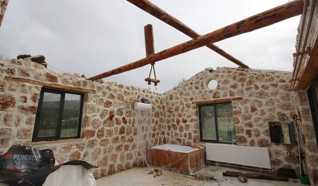 Kaş ve Manavgat’ta Fırtına ve Sağanak Hasarı