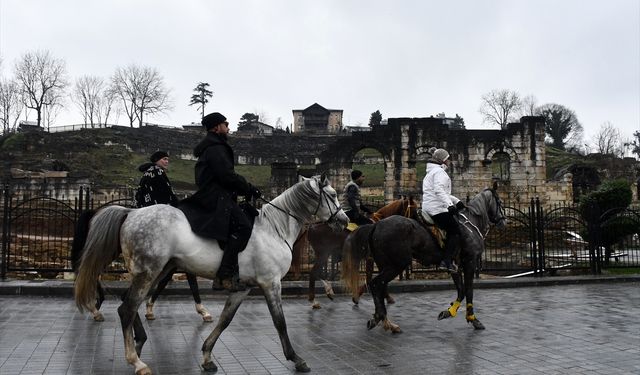 Atlı safari tutkunları Düzce'de buluştu