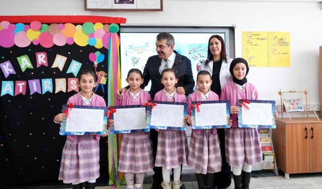 Bakan Yusuf Tekin'den teşekkür ve tatil mesajı