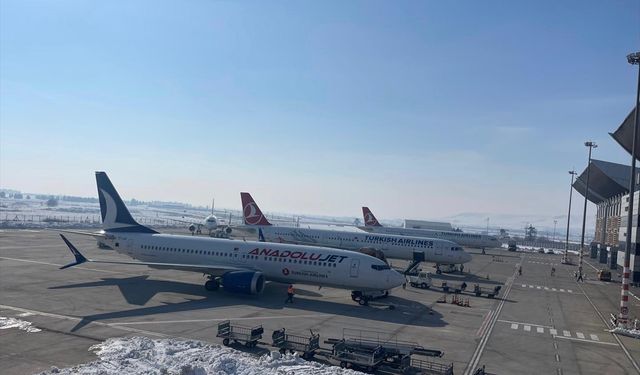 Batman Havalimanı geçen yıl 735 bin 490 yolcuya hizmet verdi