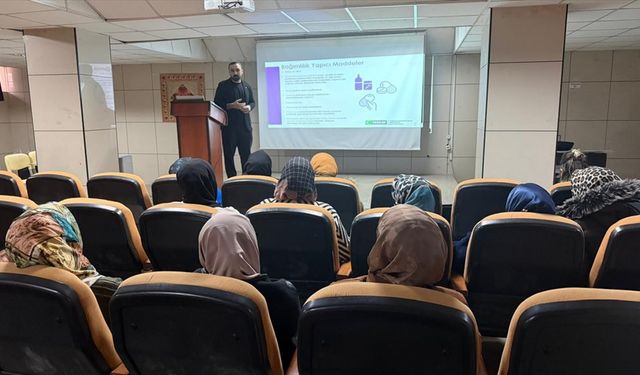 Batman'da gençlere bağımlılıkla mücadele eğitimi verildi