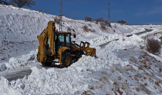 Batman'da yol açma çalışmaları sürüyor