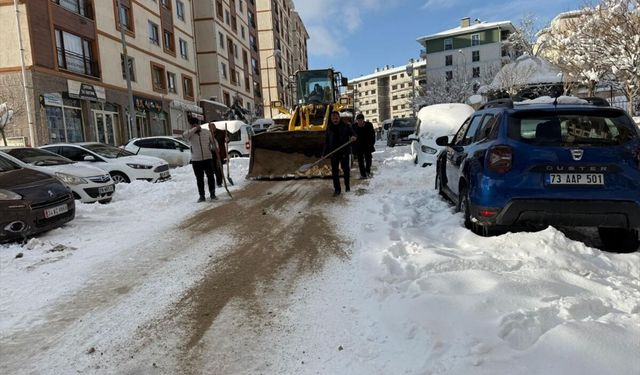 3 ilde 222 yerleşim yerinin yolu ulaşıma kapandı