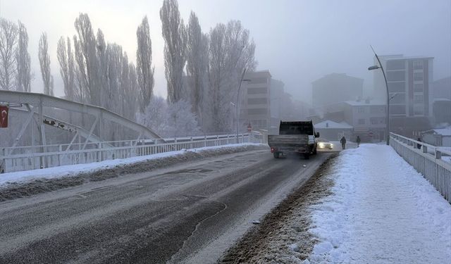Doğu Anadolu'da 5 ilde 147 yerleşim yerinin yolu kapalı