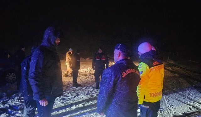 Kaymakam İmrak yeni yılda jandarmayı ziyaret etti