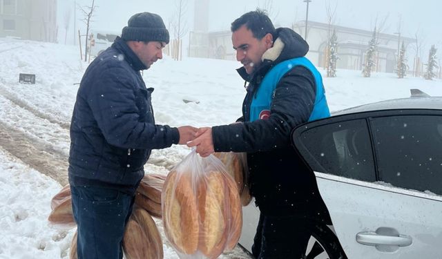 Kahta Belediyesi'nden sıcak yemek ve ekmek seferberliği