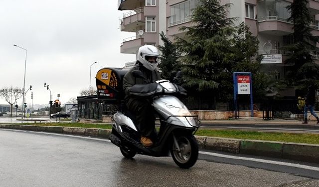 Gaziantep'te motokuryelerin bugün trafiğe çıkışı yasaklandı