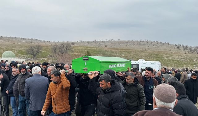 Gölette ölü bulunan 2 çocuğun cenazesi defnedildi