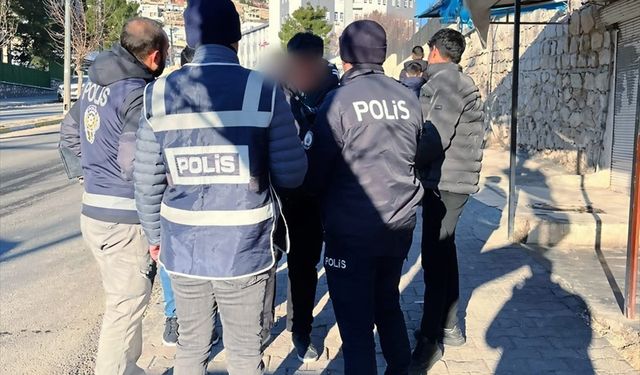 Mardin'de okul çevreleri ve servis araçları denetlendi