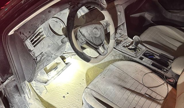 Mardin'de seyir halindeki otomobilde çıkan yangın söndürüldü