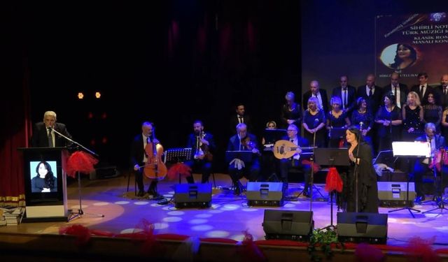 Besnilileri İstanbul'da Konserde Buluşturdu