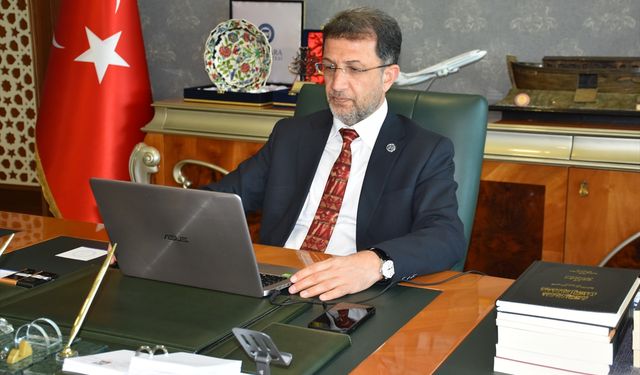 Rektör Alkış, 'Yılın Kareleri' oylamasına katıldı