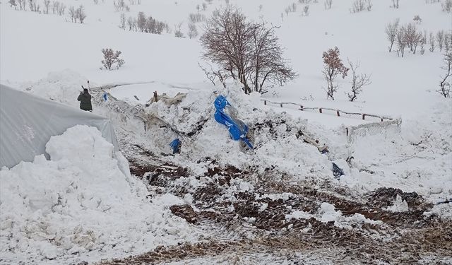 Çadırları çöken göçer aileler misafirhaneye yerleştirildi