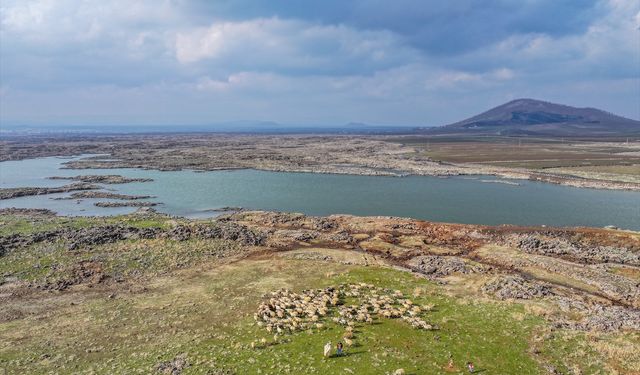 Son yağışlar Karacadağ’daki krater gölünü canlandırdı.