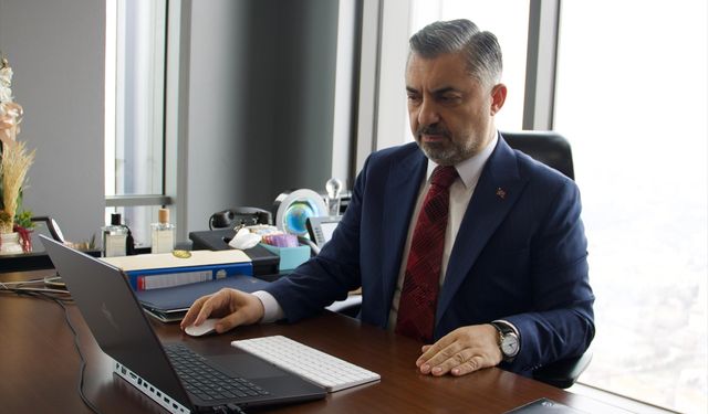 Türk Telekom CEO'su 'Yılın Kareleri' oylamasına katıldı: