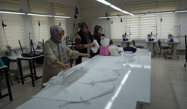 Adıyaman Belediyesi'nden esnaf ve üreten kadınlara destek