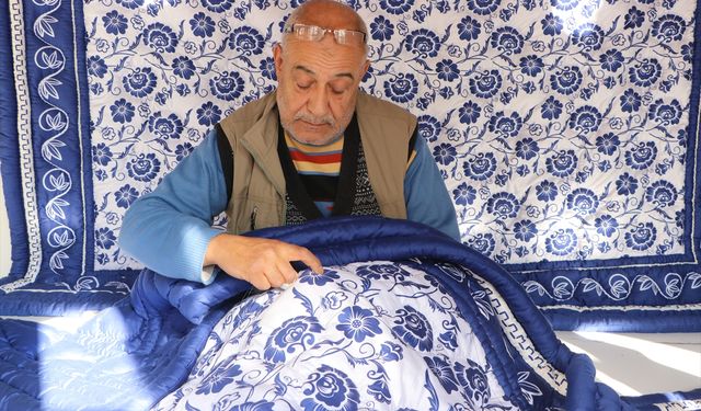 Yarım asırlık yorgan ustası mesleğini kadınlara öğretiyor