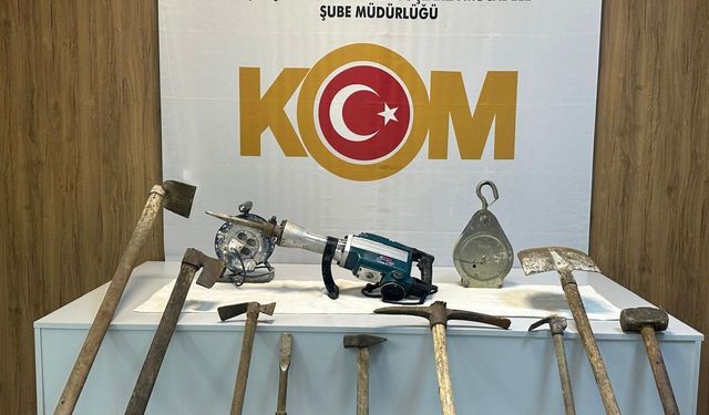 Tekkeköy’de Kaçak Kazı: 4 Şüpheli Yakalandı