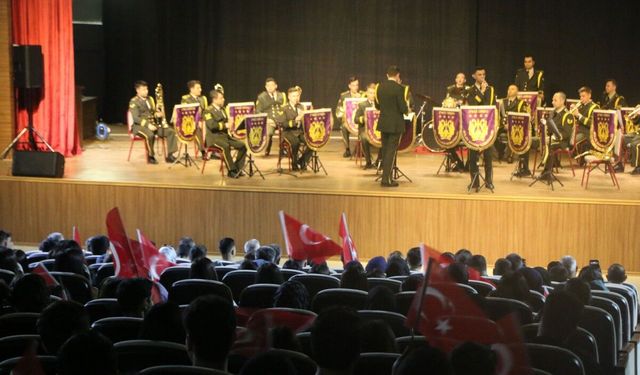 2. Ordu Bölge Bandosu'ndan Adıyaman'da Konser