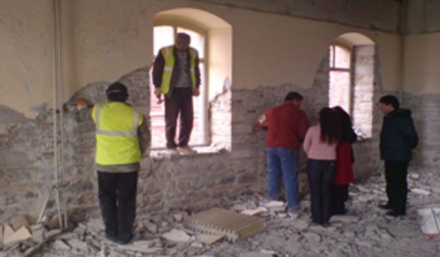 İzmir Belediye Başkanı'ndan Meslek Fabrikası Açıklaması